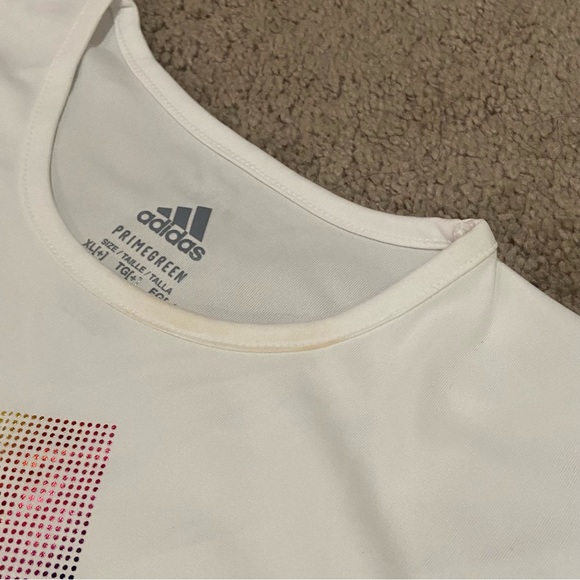 Girl’s Adidas Aeroready A five Top NWT - Picture 6 of 9